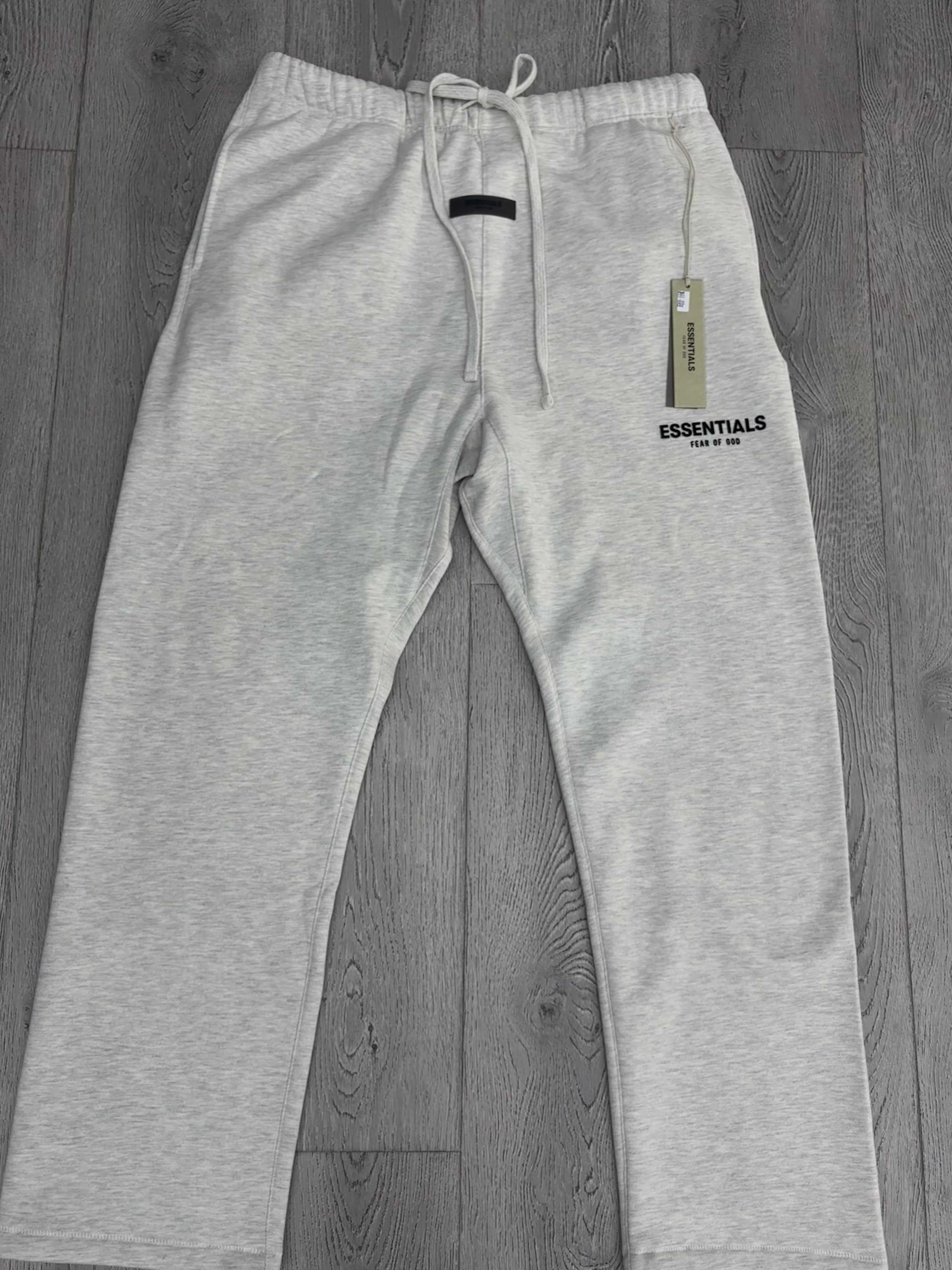Fear of God Essentials Relaxed Sweatpants 'Light Oatmeal'